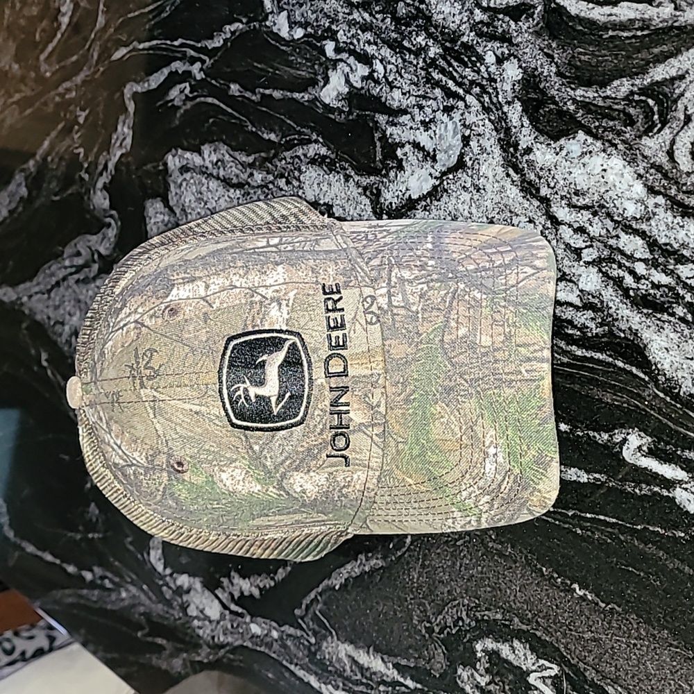 Mesh Back Realtree John Deere Hat